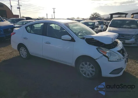 2016 Nissan Versa S z USA, uszkodzony, nr VIN 3N1CN7AP8GL826713